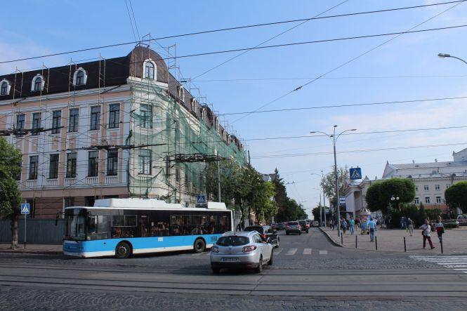 Новини Вінниці - фото з Зупинку біля театру зроблять як в Кельце. Готові витратити 2 мільйони гривень Зупинку біля театру зроблять як в Кельце. Готові витратити 2 мільйони гривень, фото №3 на сайті 20minut.ua