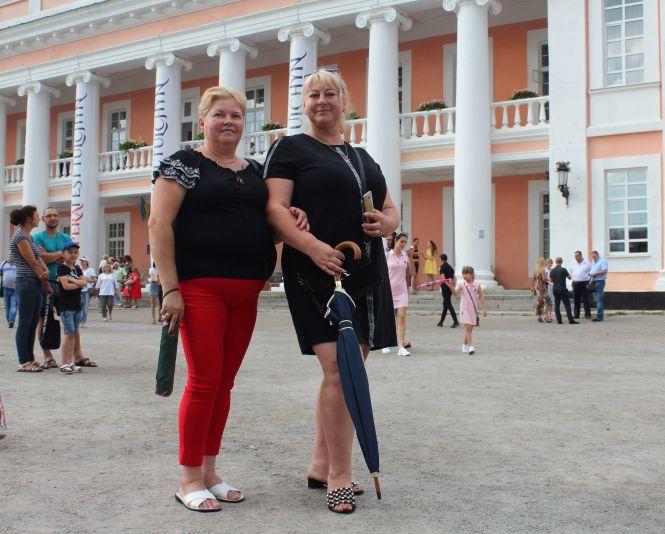 Новини Вінниці - фото з Балет-казка, вогні Бродвею і селфі з Гройсманом. Яким був останній день OPERAFEST TULCHYN-2019 Балет-казка, вогні Бродвею і селфі з Гройсманом. Яким був останній день OPERAFEST TULCHYN-2019, фото №4 на сайті 20minut.ua