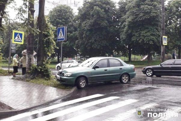 Погоня зі стріляниною, травмовані пасажири та збиті пішоходи: хроніка ДТП у Хмельницькому, фото №2 на сайті vsim.ua
