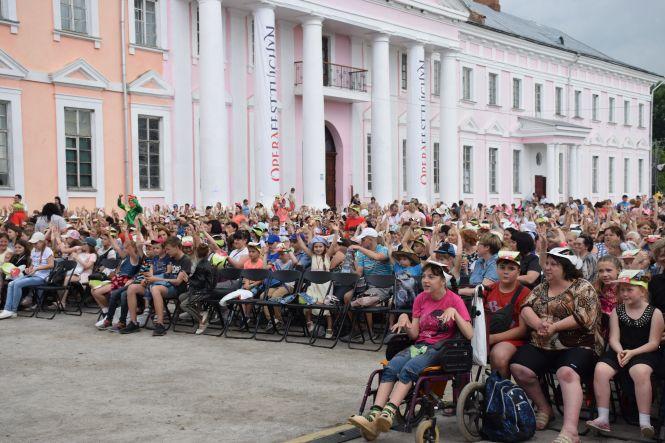 Новини Вінниці - фото з Лариса Білозір: «На «KIDS OPERAFEST» ми встановили рекорд» (Прес-служба Лариси Білозір) Лариса Білозір: «На «KIDS OPERAFEST» ми встановили рекорд» (Прес-служба Лариси Білозір), фото №1 на сайті 20minut.ua