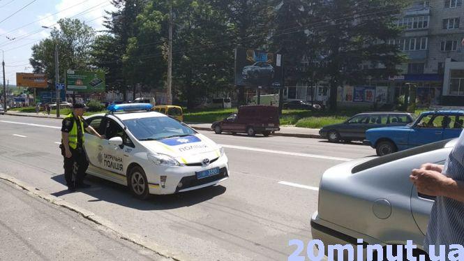 Тернополянин позивається до суду через штраф, який отримав за проїзд на знак, якого немає, фото №1 на сайті 20minut.ua