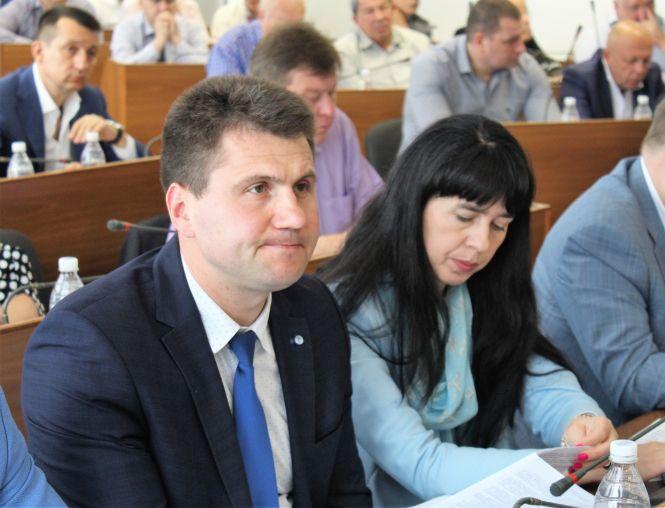 Новини Вінниці - фото з «Наш двір нарізали депутату». Як жителі на Пирогова втрачають своє подвір’я «Наш двір нарізали депутату». Як жителі на Пирогова втрачають своє подвір’я, фото №8 на сайті 20minut.ua