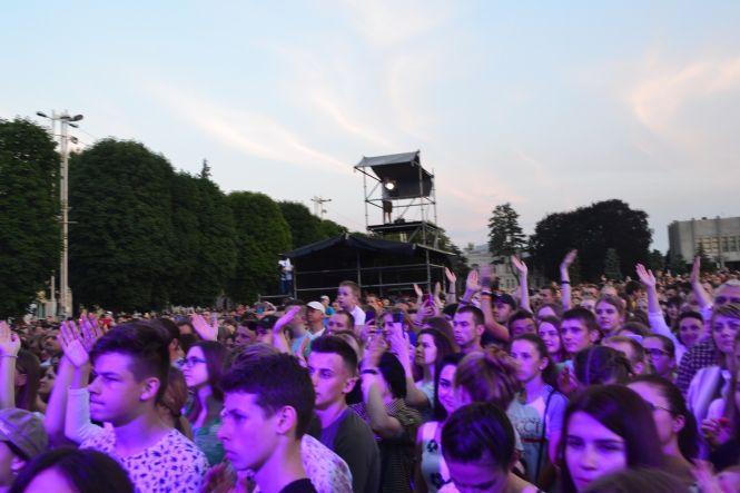 Новини Хмельницького - фото з Партія “Голос” і “океан” концерту: яким був візит Вакарчука у Хмельницький Партія “Голос” і “океан” концерту: яким був візит Вакарчука у Хмельницький, фото №2 на сайті vsim.ua