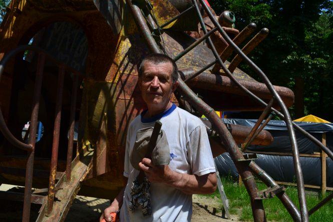 Новини Хмельницького - фото з Ремонт за 100 тисяч: хто і як відновлює скульптури в сквері Шевченка Ремонт за 100 тисяч: хто і як відновлює скульптури в сквері Шевченка, фото №3 на сайті vsim.ua