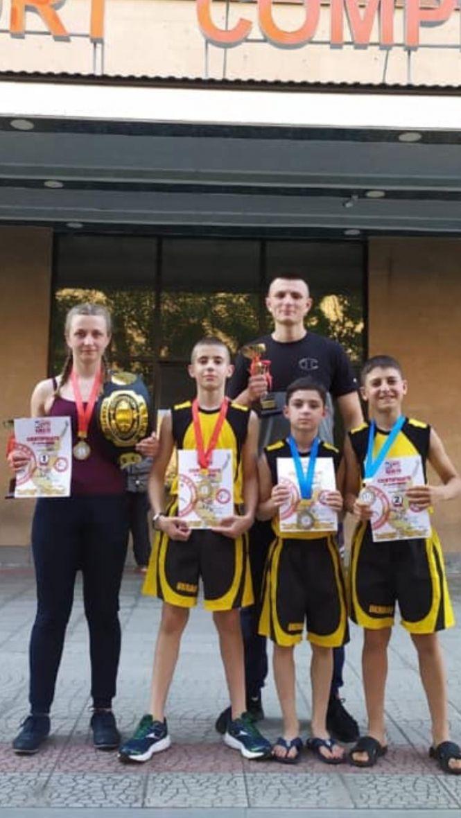 Новини Житомира - фото з Спортсмени зі Станишівської ОТГ перемогли на міжнародних змаганнях з кунг-фу Спортсмени зі Станишівської ОТГ перемогли на міжнародних змаганнях з кунг-фу, фото №2 на сайті 20minut.ua