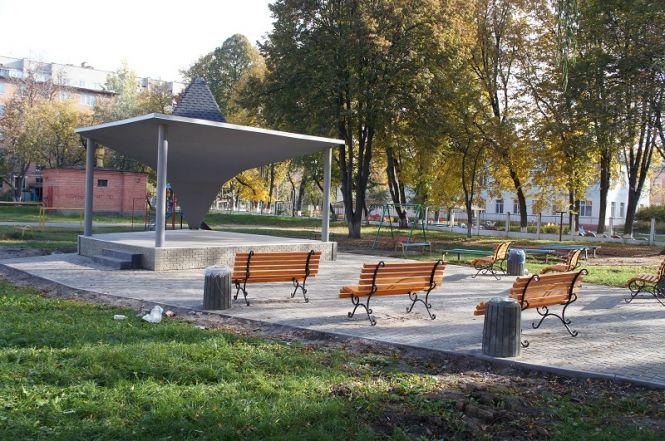 Новини Вінниці - фото з Концерт, майстер-класи і танці. На Тяжилові відкривають літній театр Концерт, майстер-класи і танці. На Тяжилові відкривають літній театр, фото №3 на сайті 20minut.ua