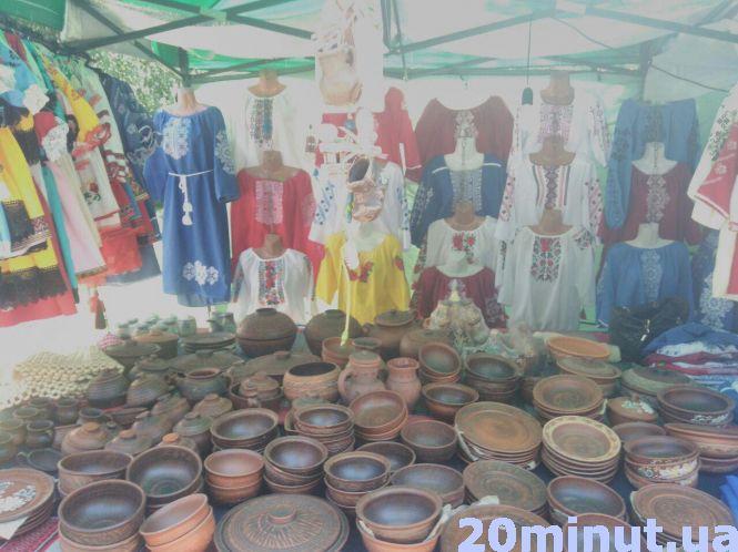 Кухня під відкритим небом, концерти та битва фарбою: у парку Шевченка гастрономічний фестиваль, фото №4 на сайті 20minut.ua