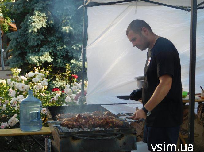 Новини Хмельницького - фото з Фуд-корт на “HlushenkovFolkfest”: що і за скільки можна з’їсти Фуд-корт на “HlushenkovFolkfest”: що і за скільки можна з’їсти, фото №5 на сайті vsim.ua