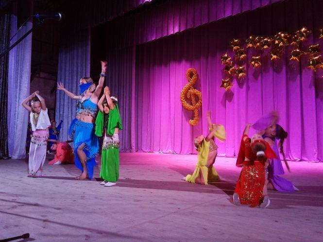 Новини Козятина - фото з Вусаті дівчата, фламенко й саксофон: чим вражали «водограївці» Вусаті дівчата, фламенко й саксофон: чим вражали «водограївці», фото №2 на сайті 20minut.ua