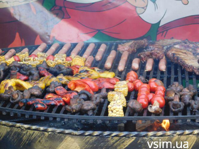 Новини Хмельницького - фото з Фуд-корт на “HlushenkovFolkfest”: що і за скільки можна з’їсти Фуд-корт на “HlushenkovFolkfest”: що і за скільки можна з’їсти, фото №1 на сайті vsim.ua