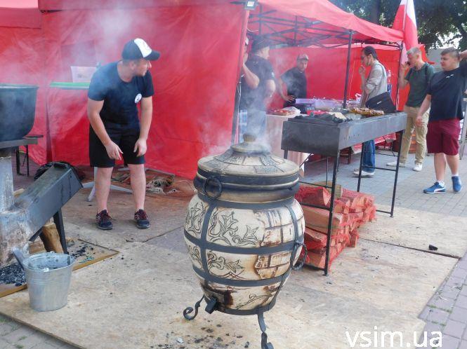 Новини Хмельницького - фото з Фуд-корт на “HlushenkovFolkfest”: що і за скільки можна з’їсти Фуд-корт на “HlushenkovFolkfest”: що і за скільки можна з’їсти, фото №7 на сайті vsim.ua
