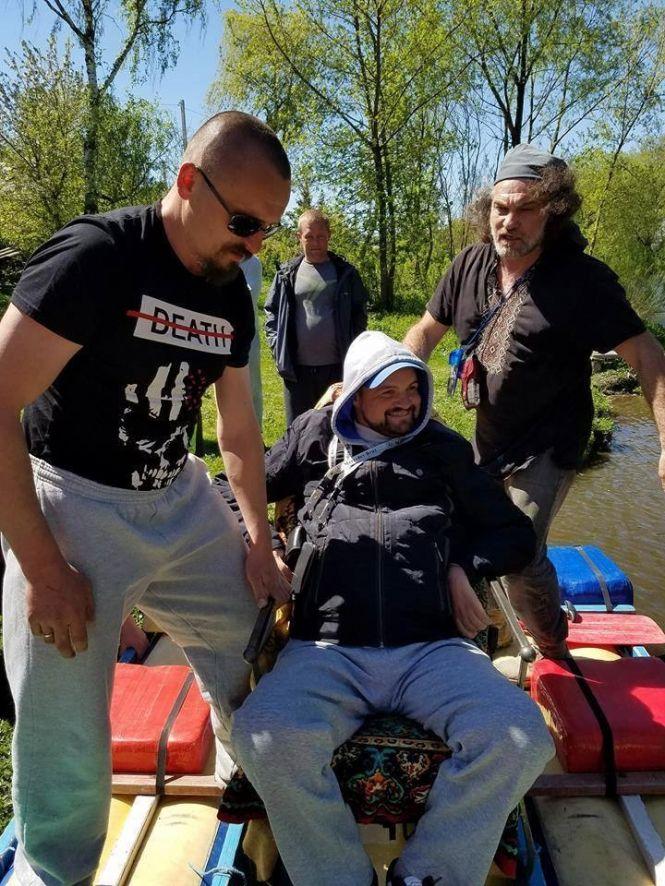 «З інвалідного візка життя почалося»: після травми Іван Космина організовує сплави та став депутатом, фото №6 на сайті 20minut.ua