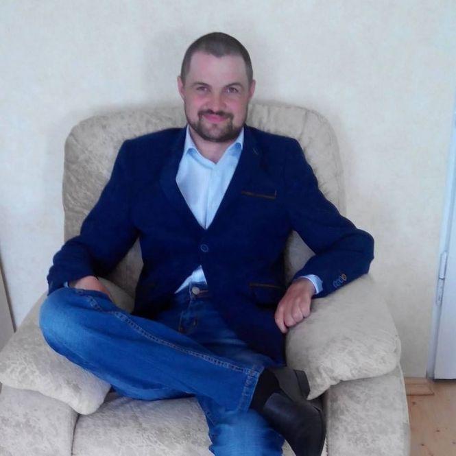 «З інвалідного візка життя почалося»: після травми Іван Космина організовує сплави та став депутатом, фото №2 на сайті 20minut.ua