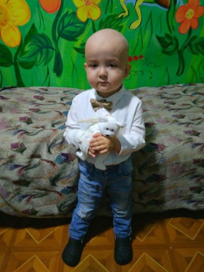 121 хімія та 8 опромінень: як лікарі рятують життя маленького Мілана із Хмельниччини, фото №6 на сайті vsim.ua