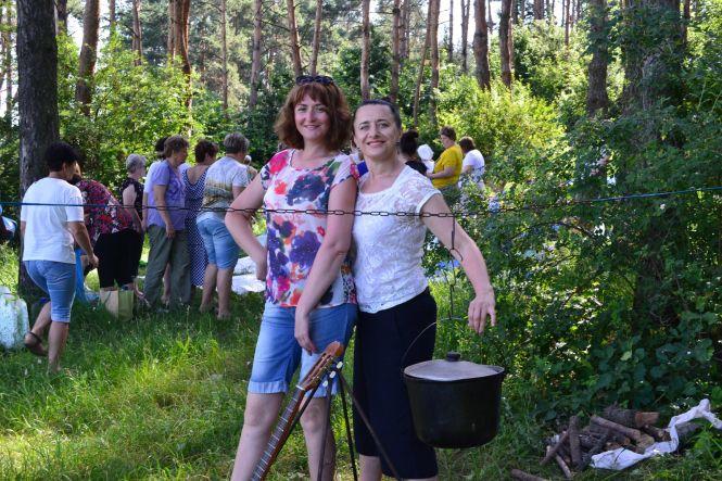 Креативні вчителі: педагоги ліцею-школи провели педраду під відкритим небоми, фото №1 на сайті 20minut.ua