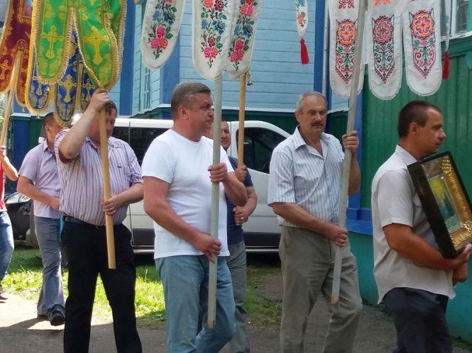 Новини Житомира - фото з Унікальний храм на Житомирщині відзначив престольне свято Унікальний храм на Житомирщині відзначив престольне свято, фото №2 на сайті 20minut.ua