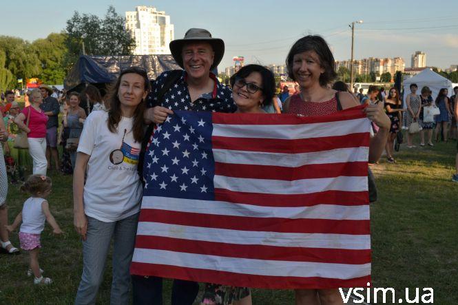 Новини Хмельницького - фото з У Молодіжному парку розпочався «Американський пікнік» (ФОТО, ВІДЕО) У Молодіжному парку розпочався «Американський пікнік» (ФОТО, ВІДЕО), фото №20 на сайті vsim.ua