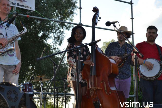 Новини Хмельницького - фото з У Молодіжному парку розпочався «Американський пікнік» (ФОТО, ВІДЕО) У Молодіжному парку розпочався «Американський пікнік» (ФОТО, ВІДЕО), фото №12 на сайті vsim.ua