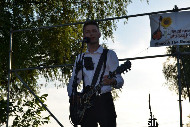 Новини Хмельницького - фото з У Молодіжному парку розпочався «Американський пікнік» (ФОТО, ВІДЕО) У Молодіжному парку розпочався «Американський пікнік» (ФОТО, ВІДЕО), фото №16 на сайті vsim.ua