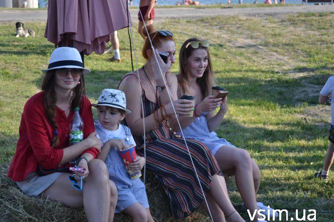 Новини Хмельницького - фото з У Молодіжному парку розпочався «Американський пікнік» (ФОТО, ВІДЕО) У Молодіжному парку розпочався «Американський пікнік» (ФОТО, ВІДЕО), фото №10 на сайті vsim.ua