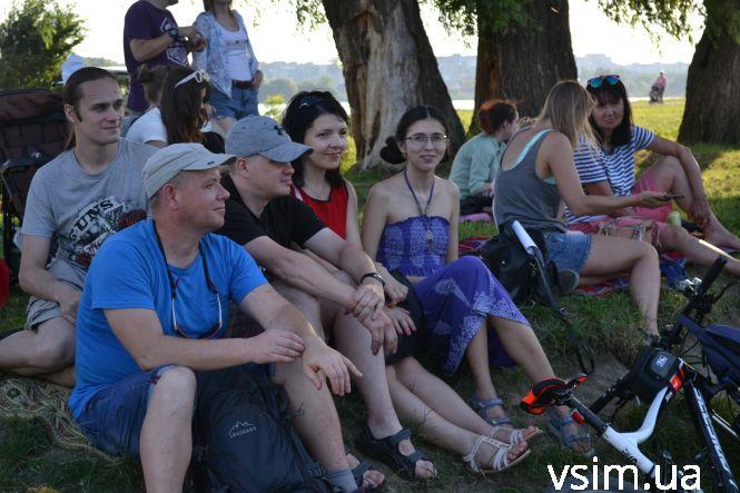 Новини Хмельницького - фото з У Молодіжному парку розпочався «Американський пікнік» (ФОТО, ВІДЕО) У Молодіжному парку розпочався «Американський пікнік» (ФОТО, ВІДЕО), фото №13 на сайті vsim.ua