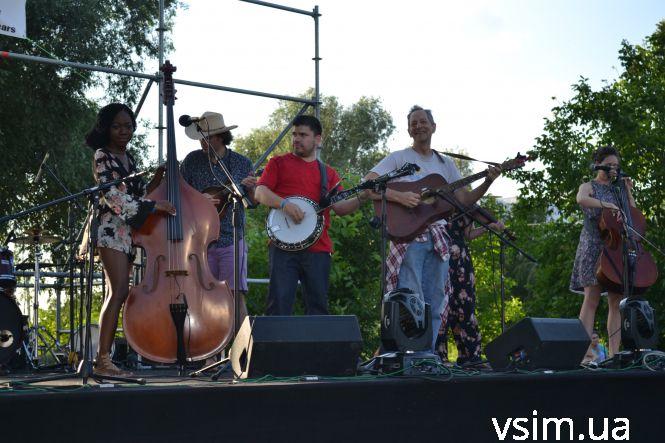 Новини Хмельницького - фото з У Молодіжному парку розпочався «Американський пікнік» (ФОТО, ВІДЕО) У Молодіжному парку розпочався «Американський пікнік» (ФОТО, ВІДЕО), фото №11 на сайті vsim.ua