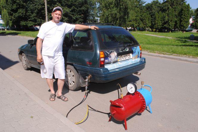 Новини Вінниці - фото з «Пістолет у бак, пшикнув – і поїхав» У Барі виготовили  агрегат для виробництва метану дешевшого, ніж на АЗС «Пістолет у бак, пшикнув – і поїхав» У Барі виготовили  агрегат для виробництва метану дешевшого, ніж на АЗС, фото №1 на сайті 20minut.ua