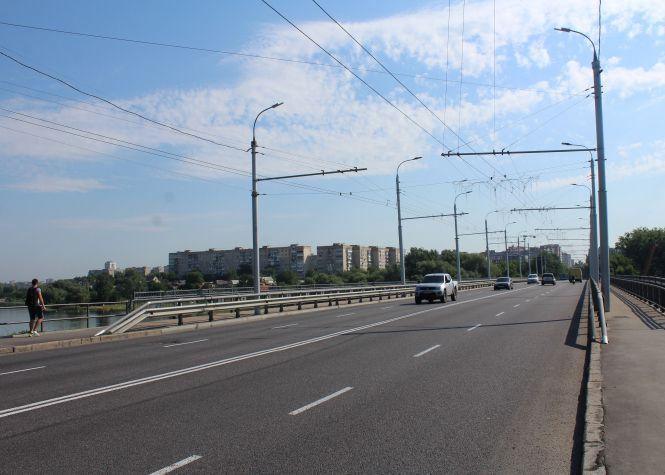 Новини Вінниці - фото з Мерія хоче стягнути 2,5 мільйона гривень з підрядника ремонту Київського мосту Мерія хоче стягнути 2,5 мільйона гривень з підрядника ремонту Київського мосту, фото №2 на сайті 20minut.ua