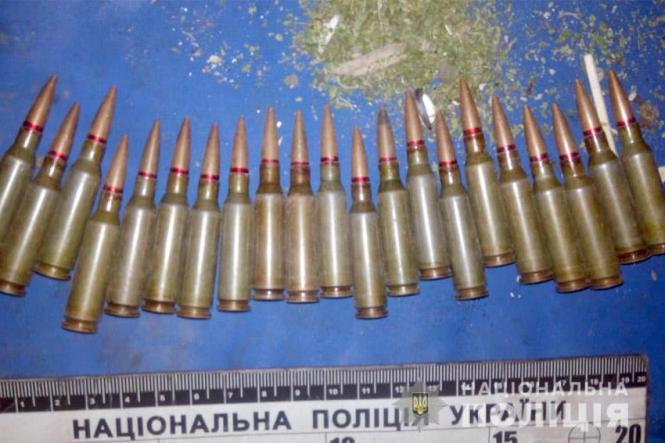 Новини Хмельницького - фото з На Хмельниччині колишній АТОвець намагався продати гранату На Хмельниччині колишній АТОвець намагався продати гранату, фото №3 на сайті vsim.ua