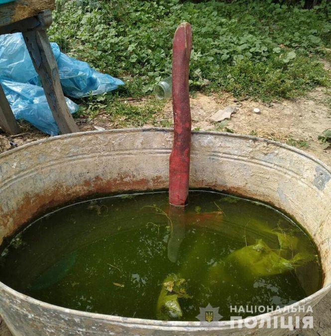 Новини Вінниці - фото з П’яний вітчим розбив сокирою голову 16-річного сина та пішов далі пити з «друзями» П’яний вітчим розбив сокирою голову 16-річного сина та пішов далі пити з «друзями», фото №2 на сайті 20minut.ua
