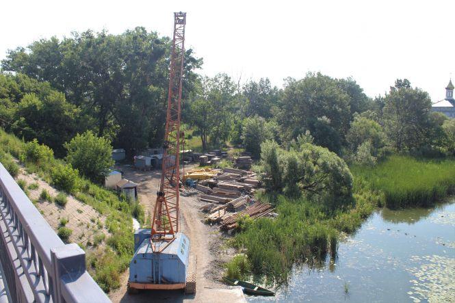 Новини Вінниці - фото з Мерія хоче стягнути 2,5 мільйона гривень з підрядника ремонту Київського мосту Мерія хоче стягнути 2,5 мільйона гривень з підрядника ремонту Київського мосту, фото №1 на сайті 20minut.ua