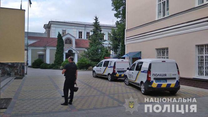 Поліція отримала електронні листи про замінування двох вишів Житомира, фото №1 на сайті 20minut.ua