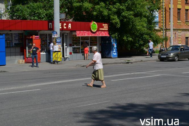 Акція «Пішохід»: біля міської лікарні за півтори години патрульні оштрафували 8 порушників (ФОТО, ВІДЕО), фото №5 на сайті vsim.ua