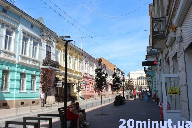 Новини Тернополя - фото з В Тернополі вирізають липи та каштани: чому це необхідно, та які дерева прийдуть на заміну В Тернополі вирізають липи та каштани: чому це необхідно, та які дерева прийдуть на заміну, фото №1 на сайті 20minut.ua