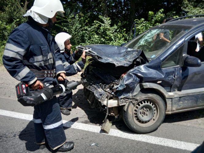 Новини Вінниці - фото з Моторошна ДТП біля Лукашівки: перші подробиці про смертельне зіткнення Моторошна ДТП біля Лукашівки: перші подробиці про смертельне зіткнення, фото №2 на сайті 20minut.ua