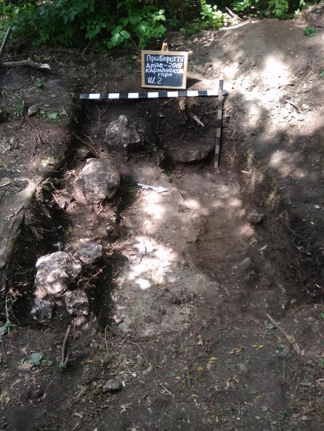 Кам'янецькі археологи на Кармалюковій горі знайшли два чоловічих скелети, фото №2 на сайті 20minut.ua