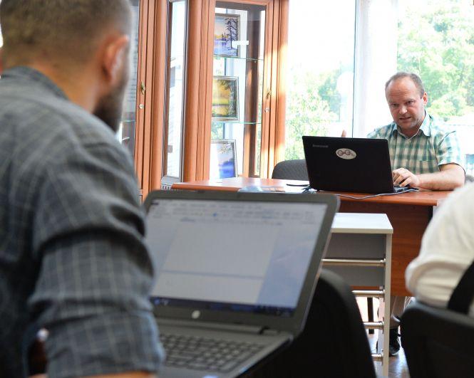 Новини Житомира - фото з Реформована медицина у Житомирі під сімейні заробітки родини екс-заступника міністра охорони здоров’я Реформована медицина у Житомирі під сімейні заробітки родини екс-заступника міністра охорони здоров’я, фото №1 на сайті 20minut.ua