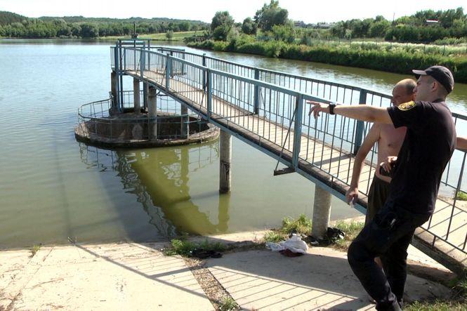 Новини Хмельницького - фото з Двоє хмельничан врятували чоловіка, який ледь не потонув у ставку в Ружичній Двоє хмельничан врятували чоловіка, який ледь не потонув у ставку в Ружичній, фото №2 на сайті vsim.ua