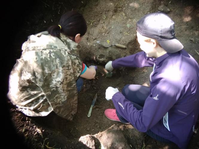 Кам'янецькі археологи на Кармалюковій горі знайшли два чоловічих скелети, фото №6 на сайті 20minut.ua