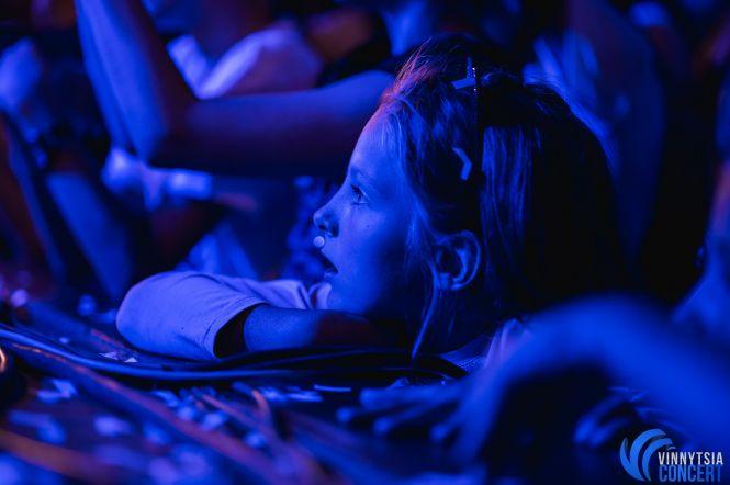 Новини Вінниці - фото з «Нема сил? Навалюй баси!» DILEMMA у Вінниці розказали, чому Україні варто брати приклад з Південної Кореї «Нема сил? Навалюй баси!» DILEMMA у Вінниці розказали, чому Україні варто брати приклад з Південної Кореї, фото №28 на сайті 20minut.ua