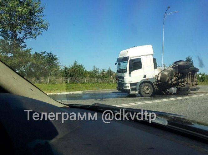 На Козятинщині перекинулася автоцистерна з 38 тоннами газу, фото №1 на сайті 20minut.ua