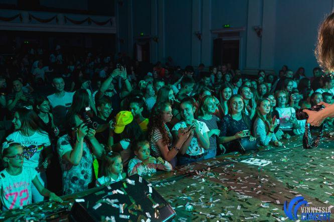 Новини Вінниці - фото з «Нема сил? Навалюй баси!» DILEMMA у Вінниці розказали, чому Україні варто брати приклад з Південної Кореї «Нема сил? Навалюй баси!» DILEMMA у Вінниці розказали, чому Україні варто брати приклад з Південної Кореї, фото №29 на сайті 20minut.ua