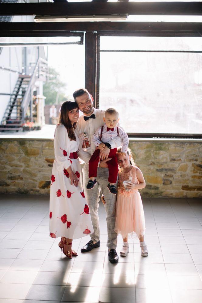 Новини Тернополя - фото з «Тримаємось, бо на руках двоє діток»: тернополянин просить допомогти його онкохворій дружині «Тримаємось, бо на руках двоє діток»: тернополянин просить допомогти його онкохворій дружині, фото №3 на сайті 20minut.ua