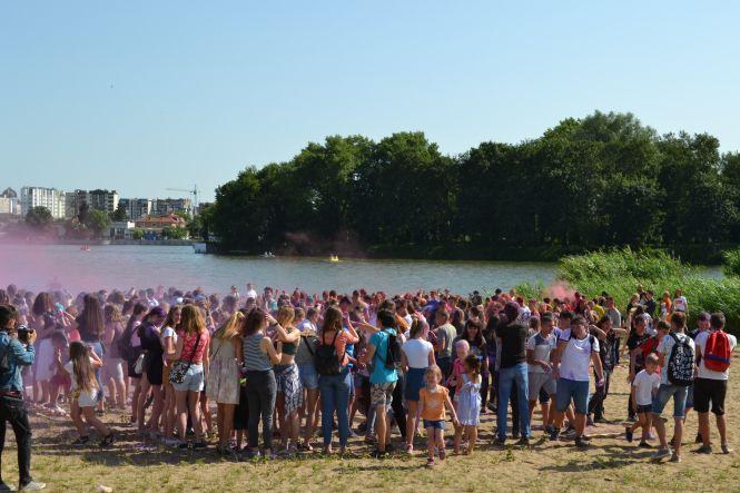Новини Хмельницького - фото з Виглядало по-літньому божевільно: як фестивалить Хмельницький на My Fest Виглядало по-літньому божевільно: як фестивалить Хмельницький на My Fest, фото №5 на сайті vsim.ua