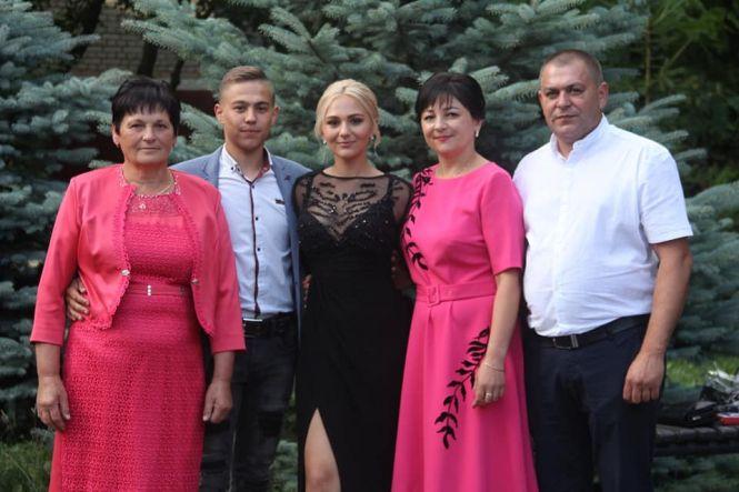 Козятинські випускники: підбірка яскравих фото з соцмереж, фото №1 на сайті 20minut.ua