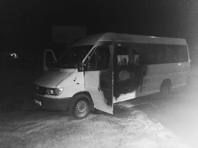 Дві автівки за одну ніч - на Кам'янеччині згоріли Renault і Volkswagen, фото №4 на сайті 20minut.ua