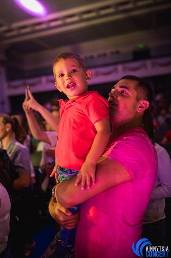 Новини Вінниці - фото з «Нема сил? Навалюй баси!» DILEMMA у Вінниці розказали, чому Україні варто брати приклад з Південної Кореї «Нема сил? Навалюй баси!» DILEMMA у Вінниці розказали, чому Україні варто брати приклад з Південної Кореї, фото №16 на сайті 20minut.ua