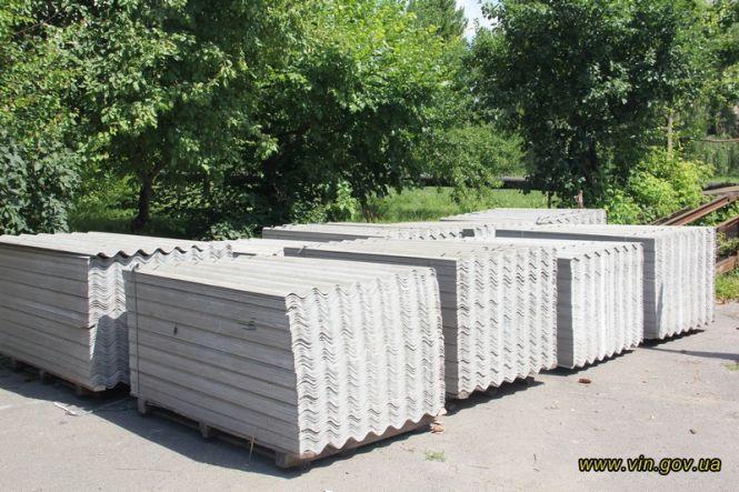 Новини Вінниці - фото з Буревій в області: потерпілих забезпечують шифером та допомагають лагодити дахи Буревій в області: потерпілих забезпечують шифером та допомагають лагодити дахи, фото №3 на сайті 20minut.ua