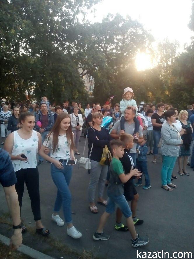 Козятинчани підтанцьовували під «ТІК». Фоторепортаж, фото №21 на сайті 20minut.ua