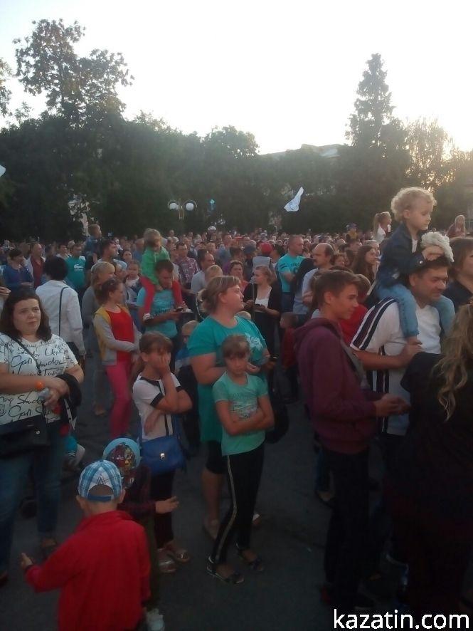 Козятинчани підтанцьовували під «ТІК». Фоторепортаж, фото №12 на сайті 20minut.ua